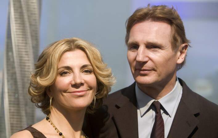 Fous amoureux, Liam Neeson et Natasha Richardson se marient en 1994, et donnent naissance à deux garçons : Michael, en 1995, et Daniel, en 1996. 