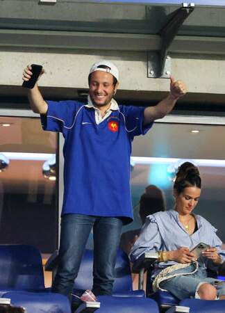 Vianney et sa femme Catherine Robert ont été croisés encourageant les Bleus à la coupe du Monde de Rugby... 