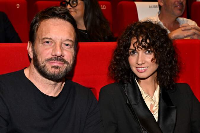 Pourtant, seulement quelques mois plus tard, le couple réapparaissait complice sur le tapis rouge du Festival Cinéroman de Nice. 