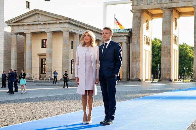Brigitte et Emmanuel Macron en visite en Allemagne, le 26 mai 2024.